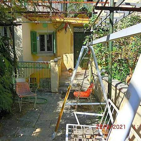 Ami's House Only For Women Dormer Corfu (city)